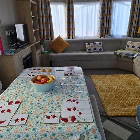 Caravan By The Sea Елгін Екстер'єр фото