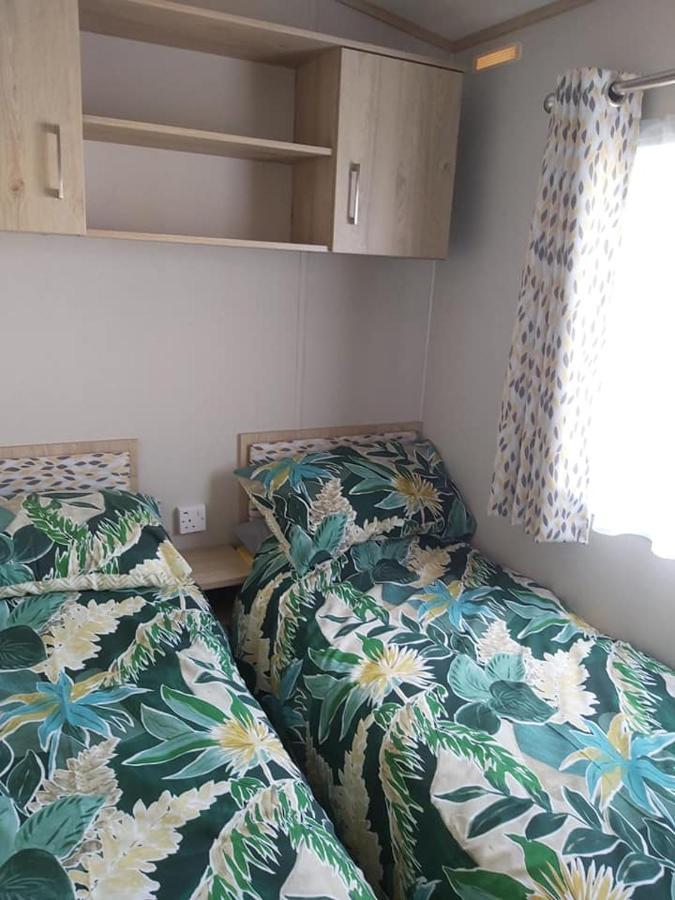 Caravan By The Sea Елгін Екстер'єр фото